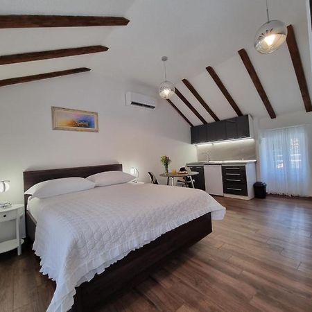 Studio apartment Rosalie Spalato Esterno foto