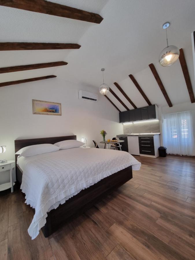 Studio apartment Rosalie Spalato Esterno foto