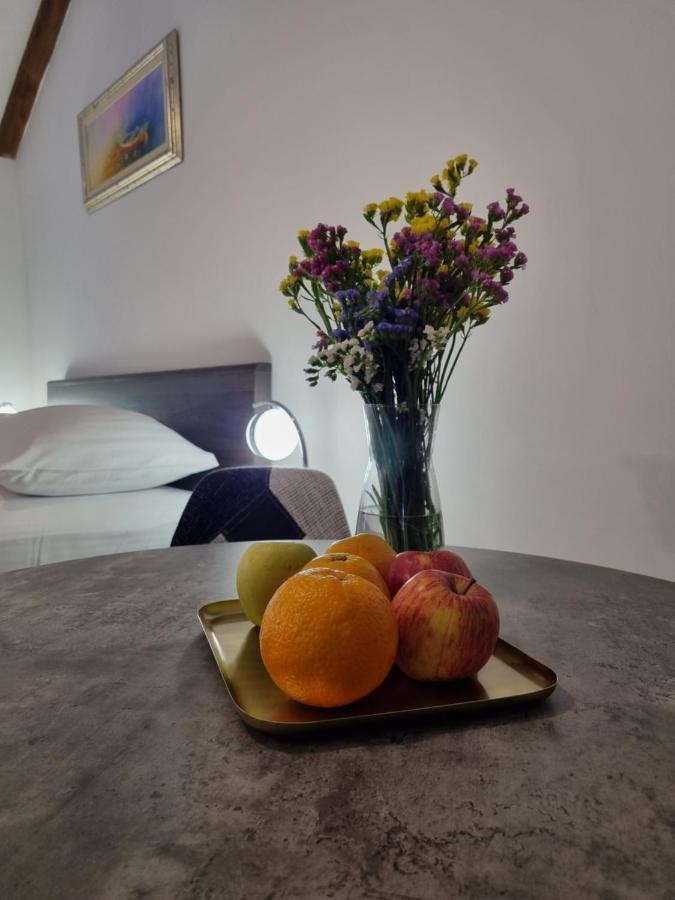 Studio apartment Rosalie Spalato Esterno foto