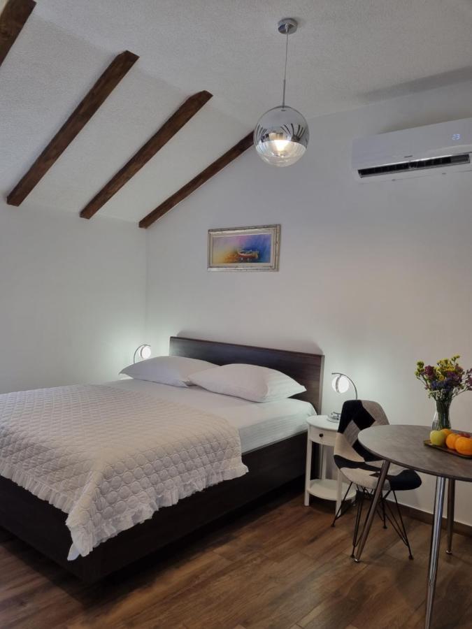 Studio apartment Rosalie Spalato Esterno foto